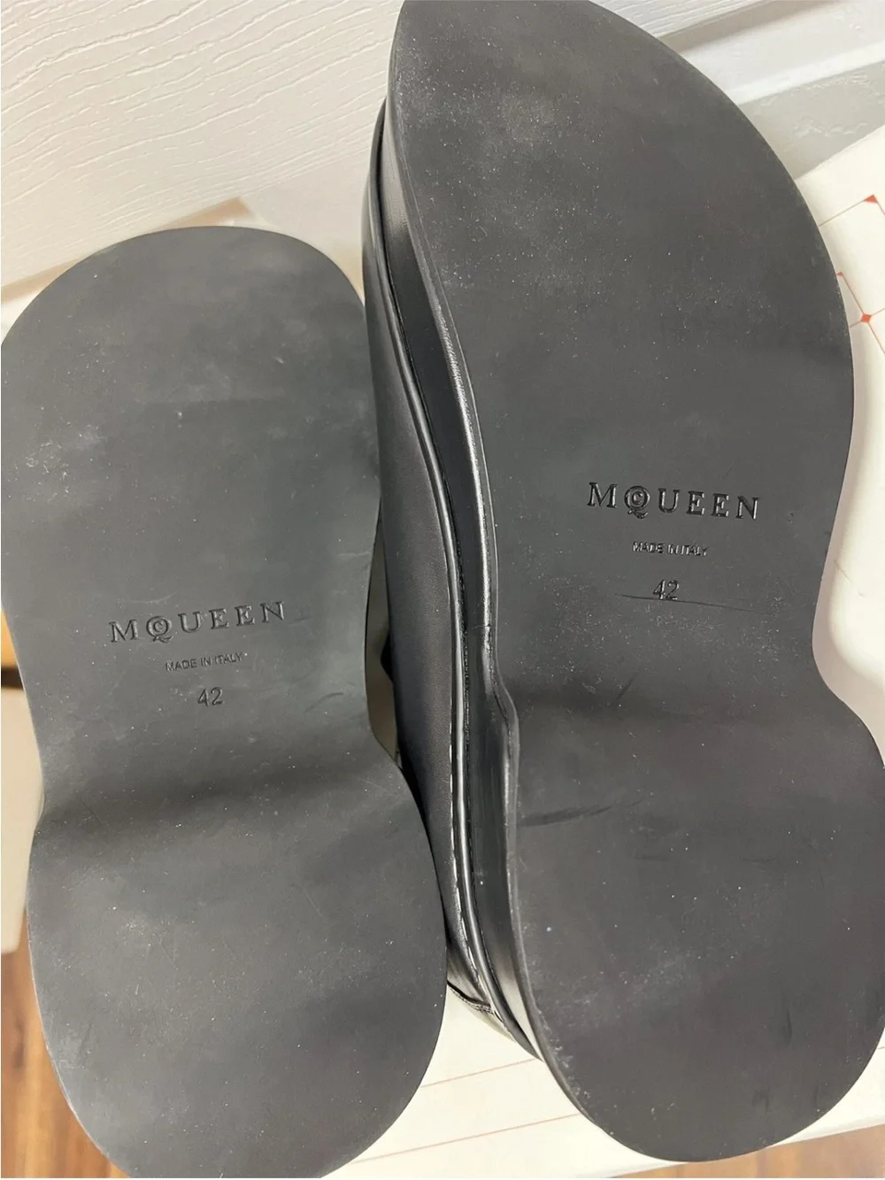 ALEXANDER McQUEEN Black Platform Mules / Sandals 9US / NWB $1,290
